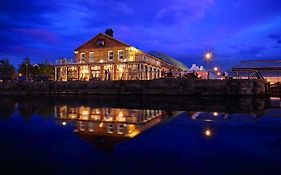 The Ship & Trades
